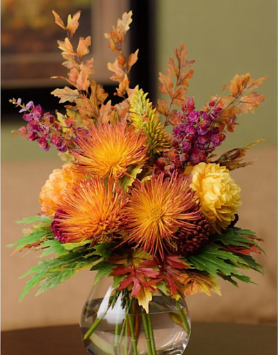Golden Hour Blooms Floral Arranging Workshop 11.16.25