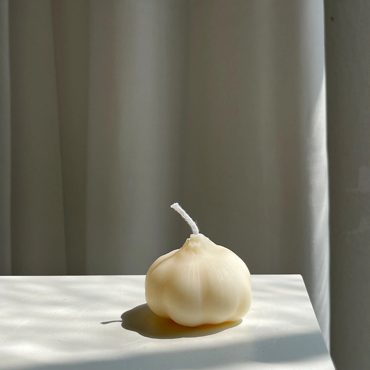 Scandles Garlic Candle