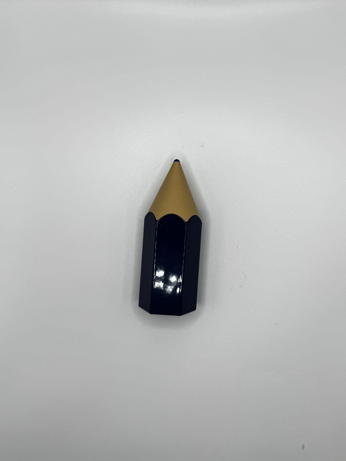 Lian Soy Colored Pencil Lighter