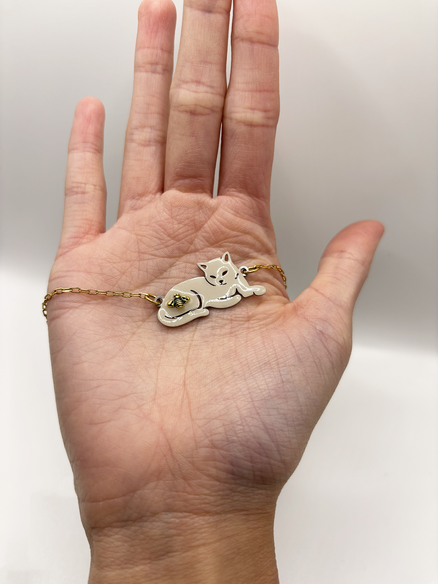 Bee Mary Cat Melt Necklace