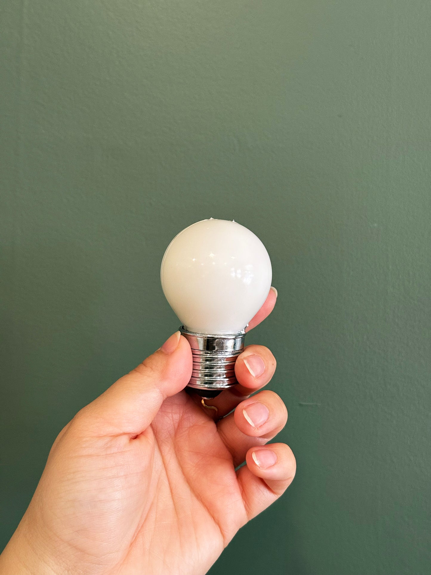 Lian Soy Light Bulb Lighter