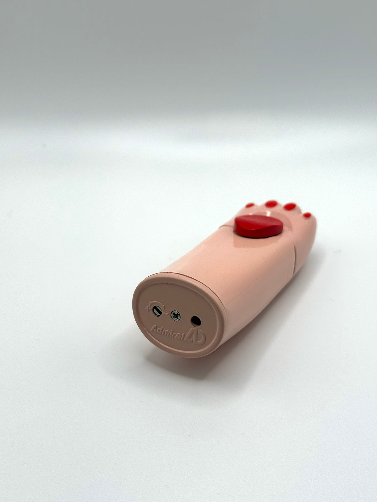 Lian Soy Cat Paw Lighter