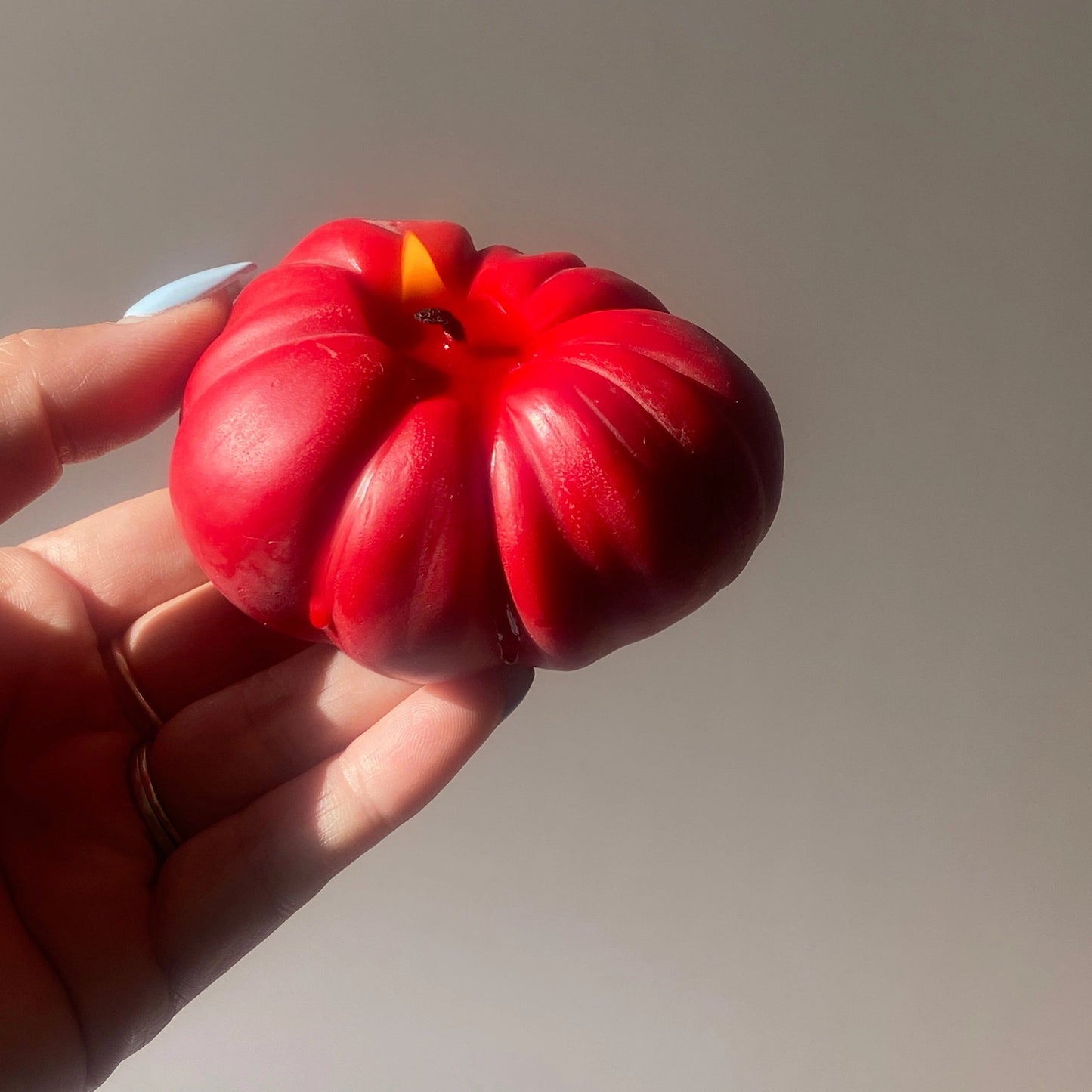 Scandles Mini Tomato Candle