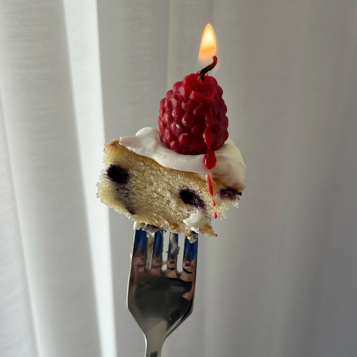 Scandles Raspberry Candle